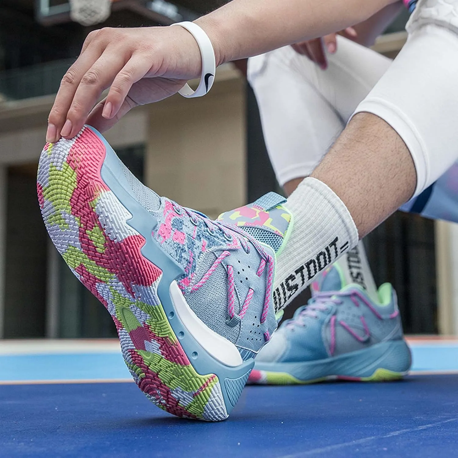 Basketball Shoes Men Summer New Professional Combat Sneakers Men's Shoes Students Breathable high top Sneakers