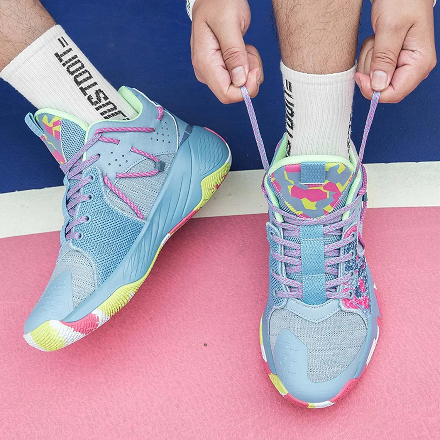 Basketball Shoes Men Summer New Professional Combat Sneakers Men's Shoes Students Breathable high top Sneakers