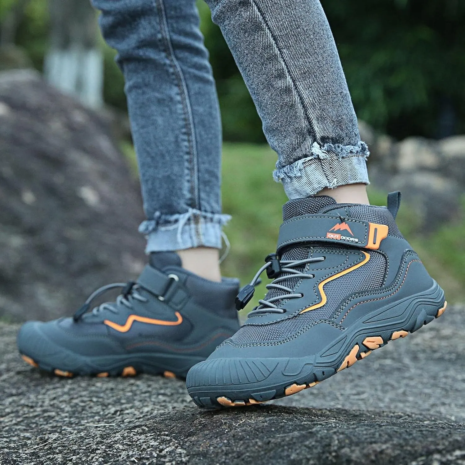 Boys Girls Hiking Sneakers High Top Lace-Up Lightweight Breathable Outdoor Athletic Shoes Tennis Soccer Sports Shoes