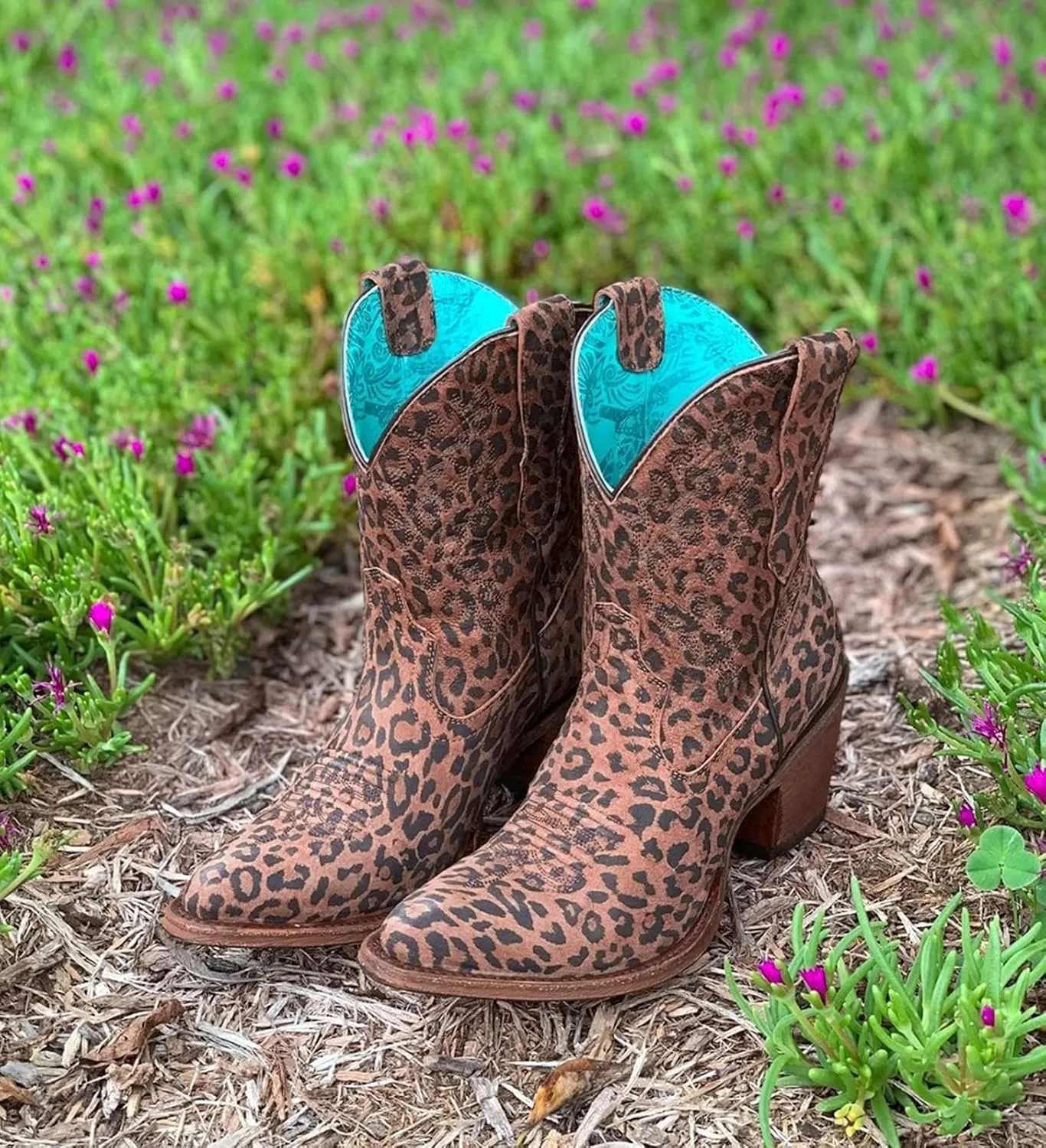 Cowboy Boots for Women Ankle Boots Retro Fashion Casual Leopard Embroidery Printed Mid Length Boots Women's Boots