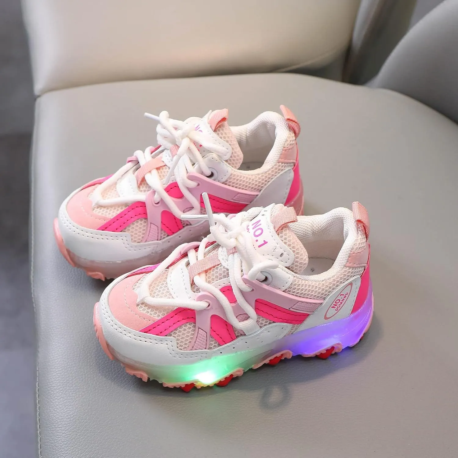 IWIHMIV LED Running Shoes Boys Girls Breathable Tennis Running Shoes Athletic Sport Casual Walking Shoes