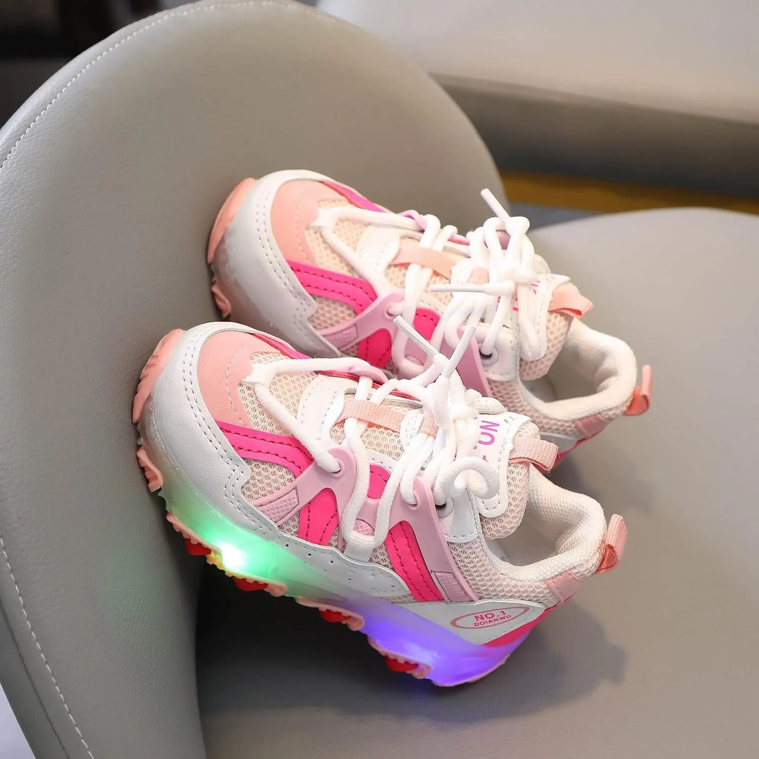 IWIHMIV LED Running Shoes Boys Girls Breathable Tennis Running Shoes Athletic Sport Casual Walking Shoes