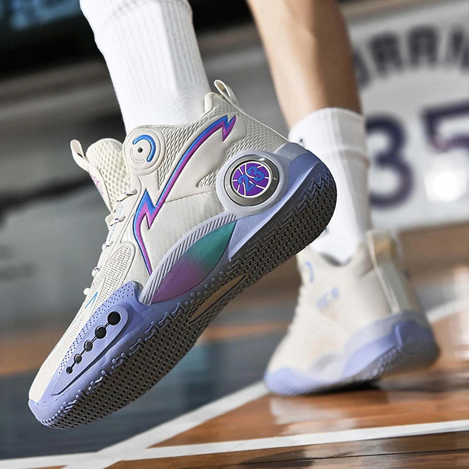 Mens Basketball Shoes Waterproof Durable Lightweight Loose Breathable Sneakers