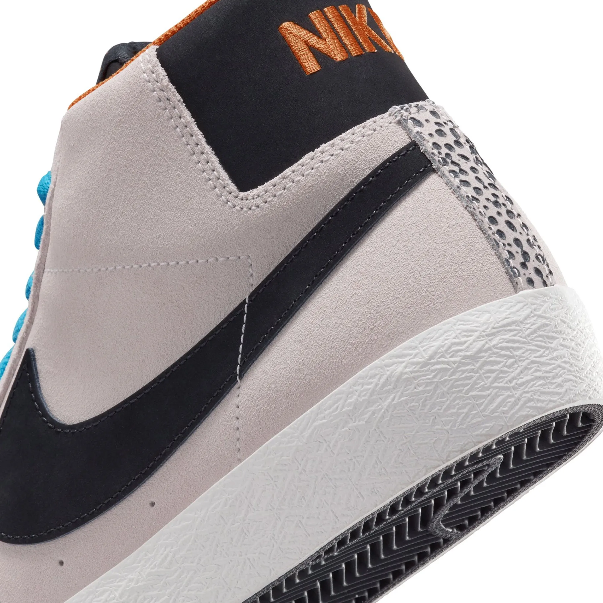 Nike SB Mens Zoom Blazer Mid Electric Shoes