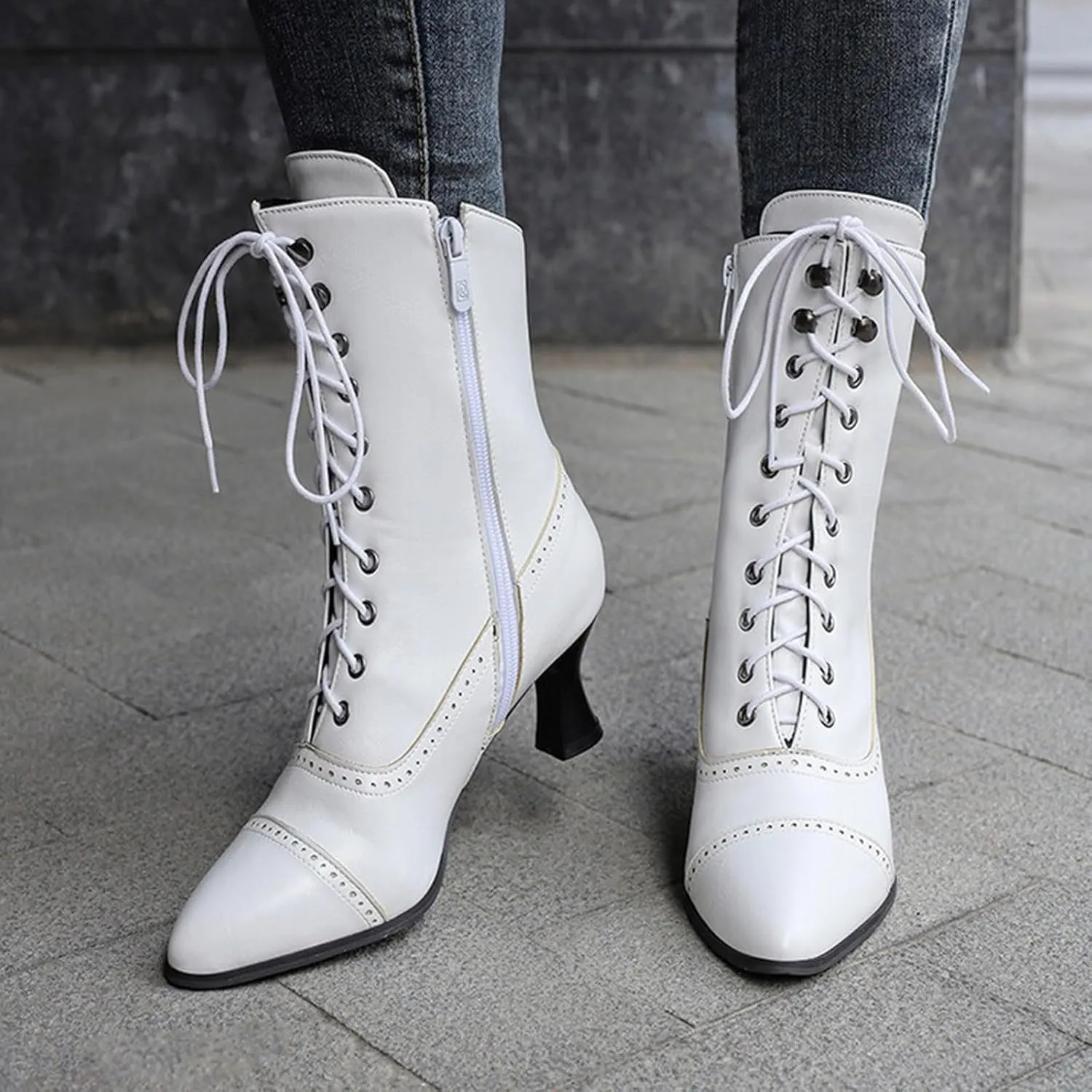 Women's Lug Sole Combat Ankle Bootie Lace up Low Chunky Block Boots Fashion Causal Shoes Chunky Chukka Western Cowboy Combat