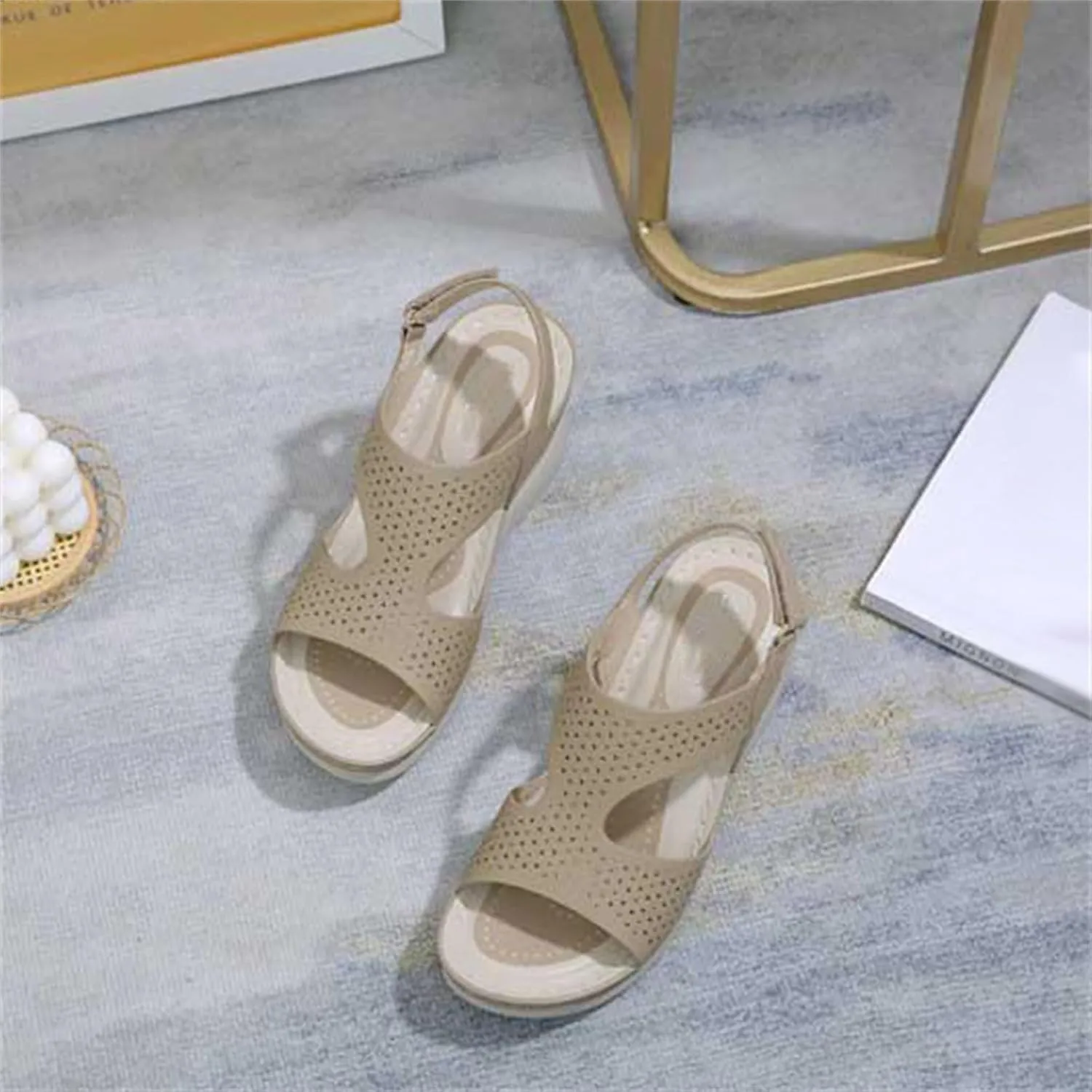 Women's Shoes 2025 Spring and Summer Fashion Leisure Thick Floor Hang The Beach Wear Cold Train Sleeves Skate Sandals